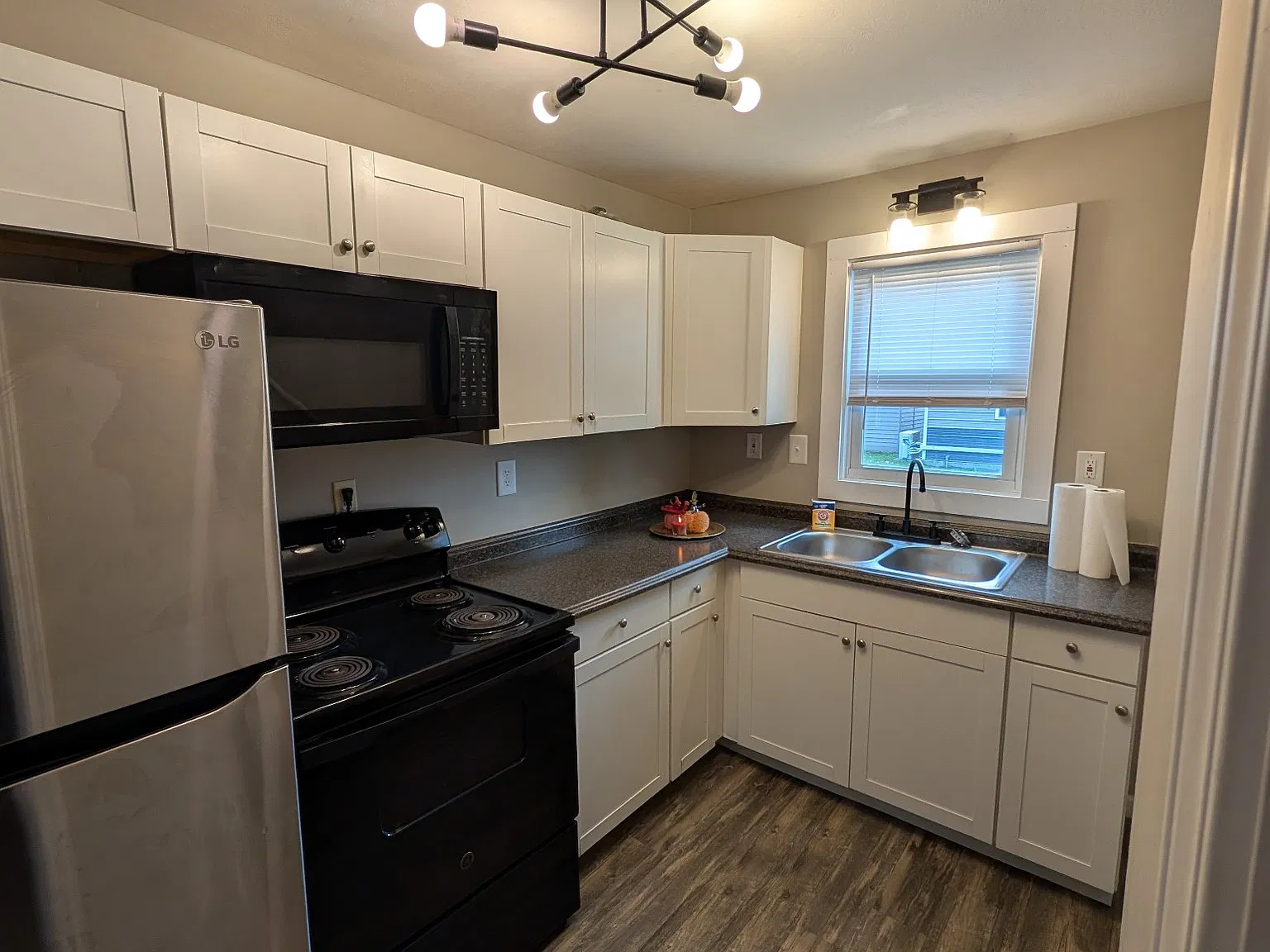 3 bed, 1272 sqft, $1,500 — Photo 4