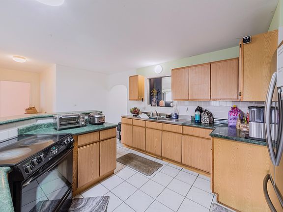 4th image of 341 Alani Pl