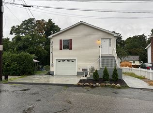 47 Springfield St, Providence, RI 02909