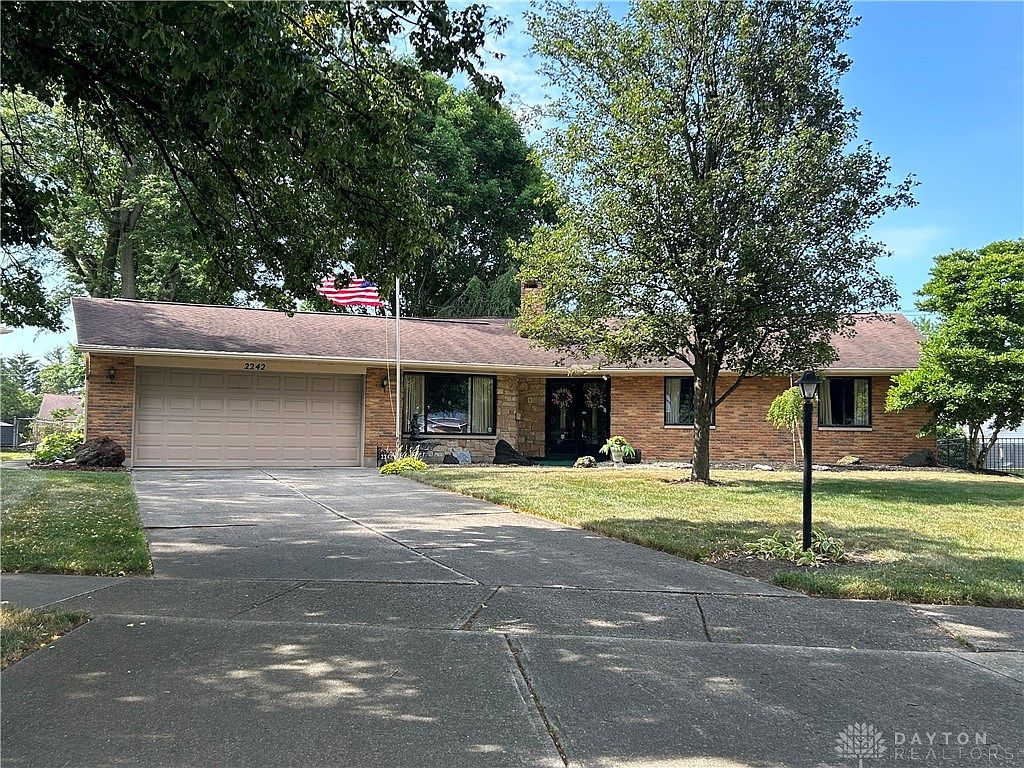 2242 E Rahn Rd, Dayton, OH 45440 | Zillow