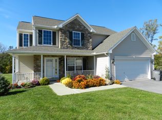 98 Thayer Rd, Birdsboro, PA 19508