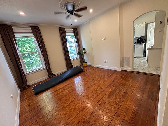 2nd image of 70 Edgewood Ave Floor 1