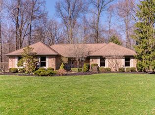 6595 Blackhawk Cir, Westerville, OH 43082