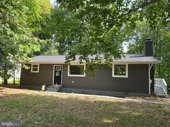320 Thunderbird Dr, Lusby, MD 20657
