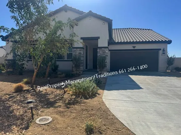 8722 W Tara Ct, Lancaster, CA 93536