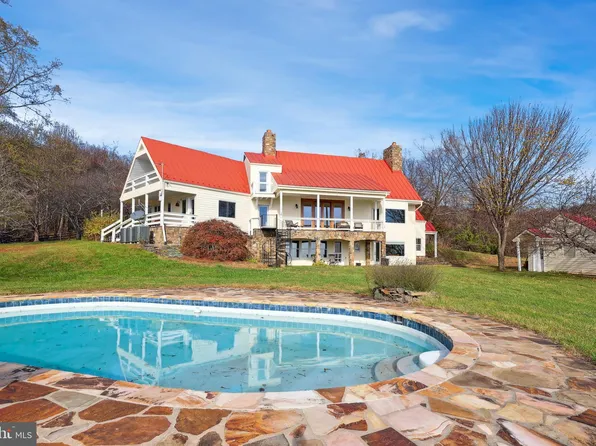 3624 Leeds Manor Rd, Markham, VA 22643