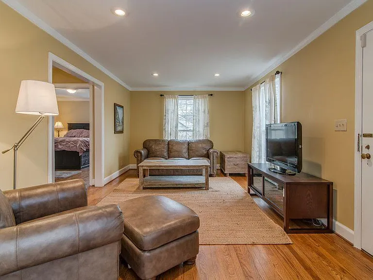 3648 Mayflower Pl — Photo 5