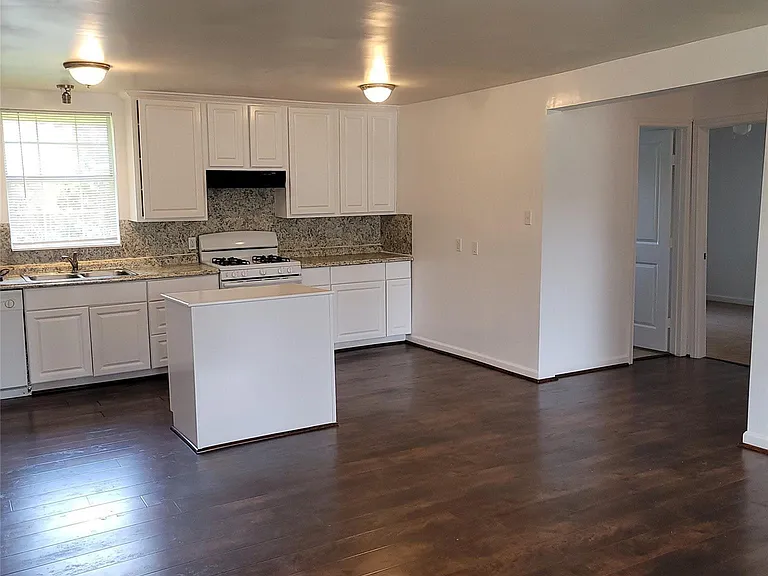 5103 Willow Glen Dr — Photo 11