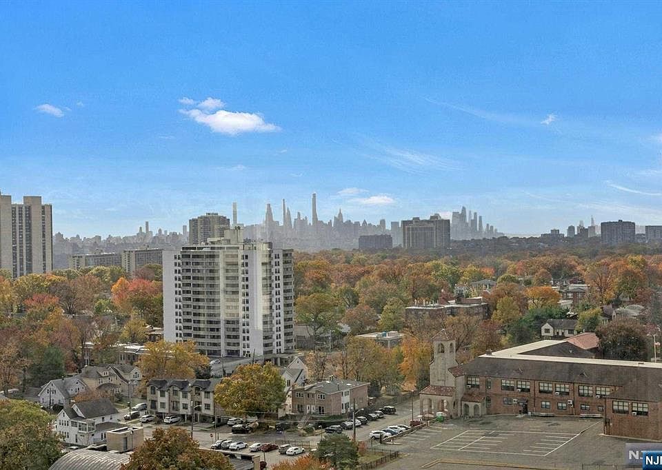 1st image of 2000 Linwood Ave APT 18W