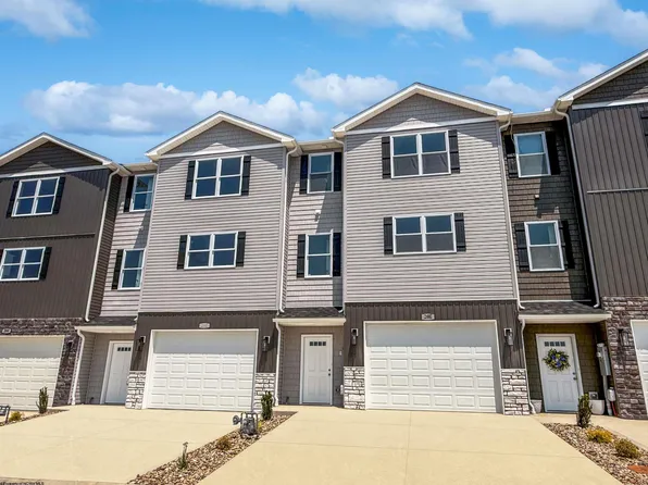 274 Red Oak Ln, Morgantown, WV 26501