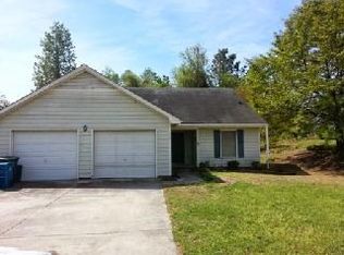 5781 Bavaria Pl, Fayetteville, NC 28314