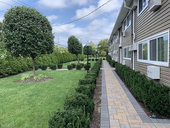 2nd image of 1731 N Gardiner Dr APT 3A