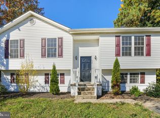 932 Crystal Rock Rd, Lusby, MD 20657