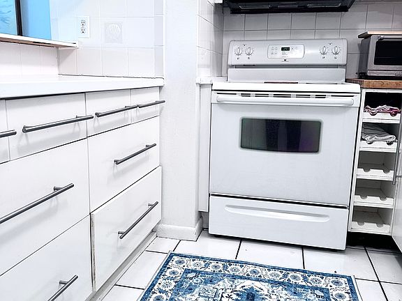 4th image of 87465 Old Hwy APT 107