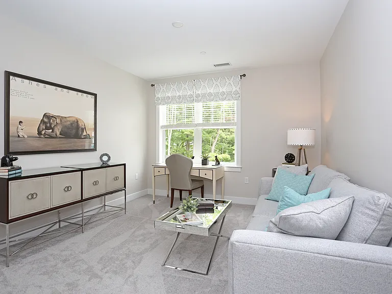 Colonial Pointe at Franklin Lakes — Photo 19