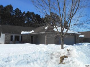 1006 Pine Ridge Cir, Grand Rapids, MN 55744