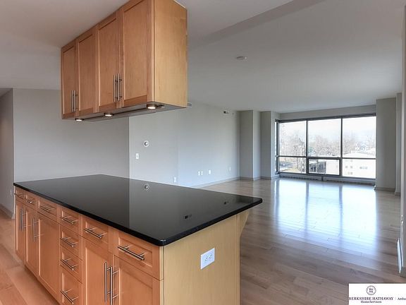 5th image of 120 S 31st Ave #5207