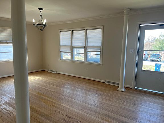 2nd image of 410 N 5th St