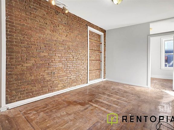 3rd image of 371 S 4th St APT 2L