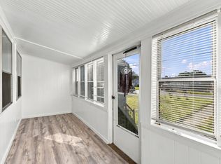196 Clarendon Ave, Chicopee, MA 01013