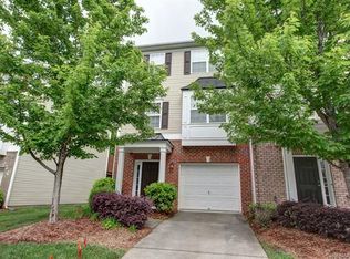 9804 Walkers Glen Dr NW, Concord, NC 28027