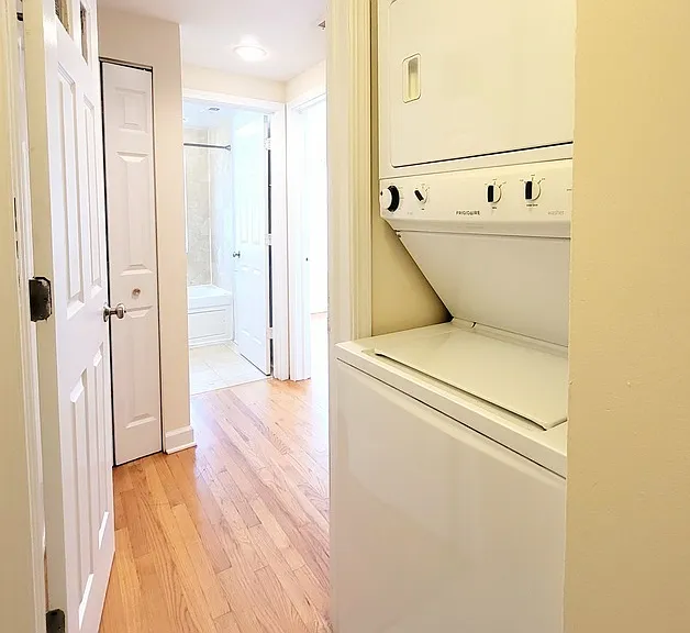 2856 W Rosemont Ave #3 — Photo 9