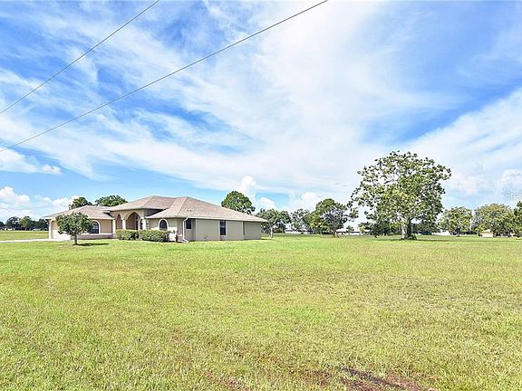3rd image of 16063 Galiano Ct