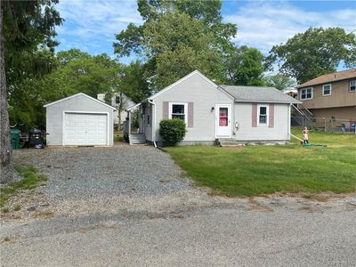 39 Drowne St, Warwick, RI, 02888
