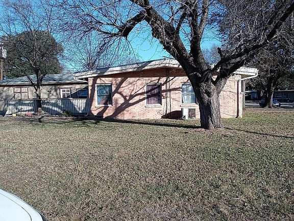 2nd image of 1603 Mayflower Dr