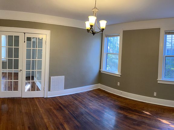 5th image of 704 E 49th St #A