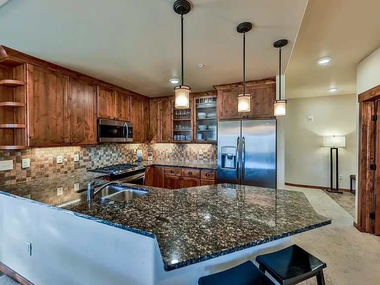 250 Cozens Pointe Cir #J-201 — Photo 6
