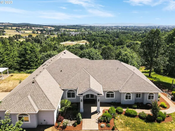 1920 Cochrane Ln, Dallas, OR 97338
