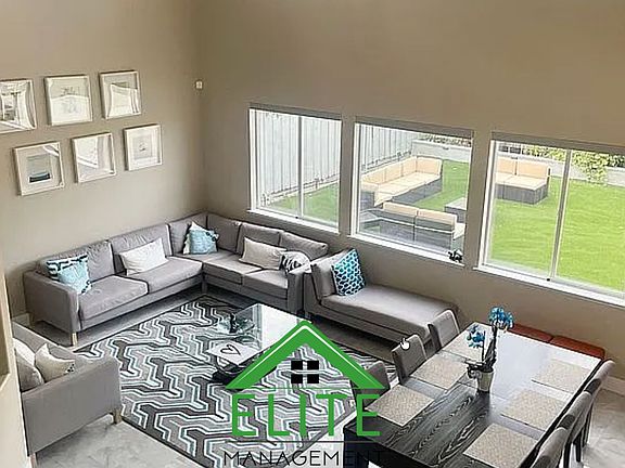 3rd image of 4437 Buckeye Way