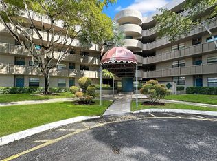 901 Colony Point Cir APT 116, Pembroke Pines, FL 33026