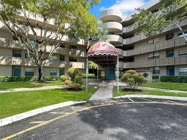 901 Colony Point Circle #116, Pembroke Pines, FL 33026
