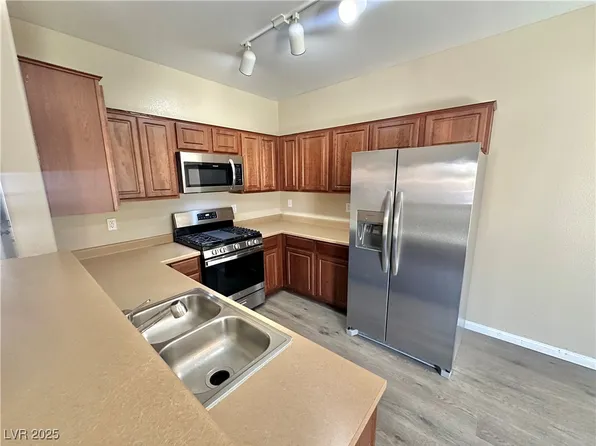 10455 Alpine Edge Ave, Las Vegas, NV 89129