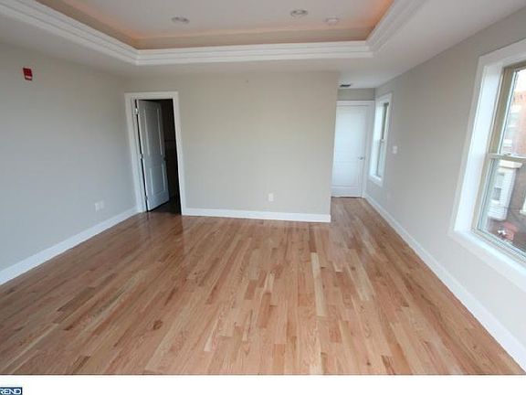 5th image of 2549 Grays Ferry Ave #B