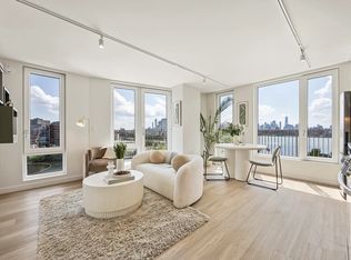 16 West St #625, Brooklyn, NY 11222