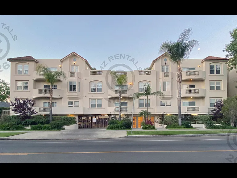 12140 Moorpark St #108 — Photo 1