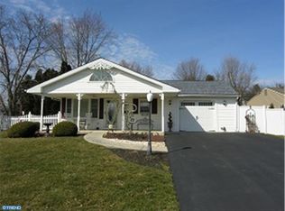 601 Auburn Rd, Fairless Hills, PA 19030