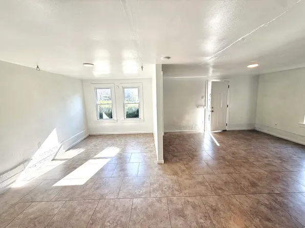 5516 F St APT B, Little Rock, AR 72205