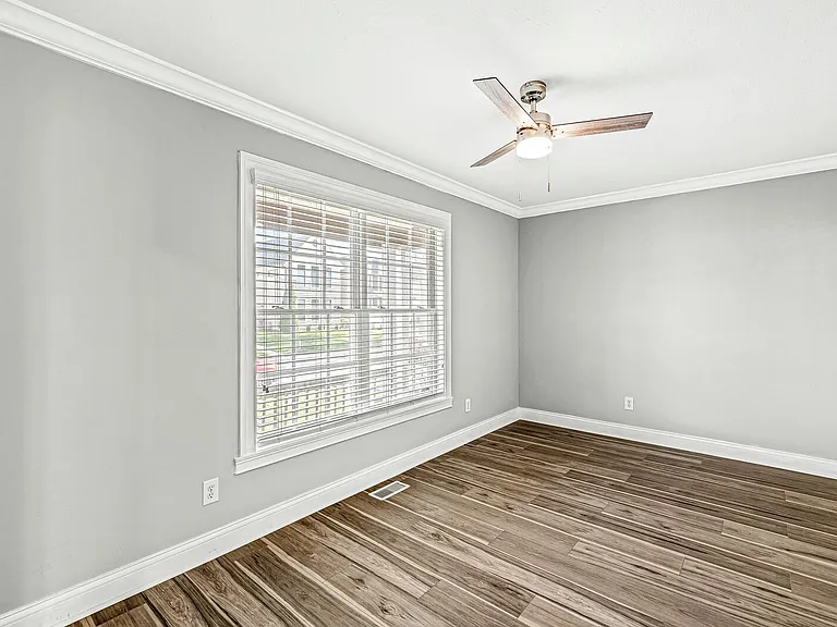 2046 Ruckle St — Photo 13