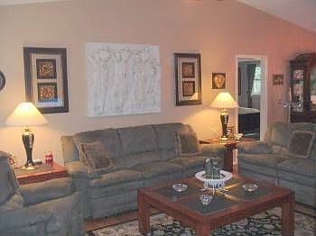 4th image of 412 Haywood Knolls Dr