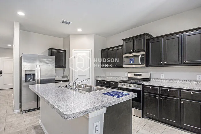 16441 Pembine Ln — Photo 5