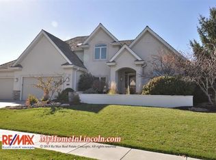 6709 Blue Ridge Ln, Lincoln, NE 68516