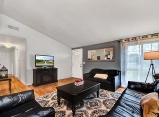 26420 Fairgate Ave, Santa Clarita, CA 91321