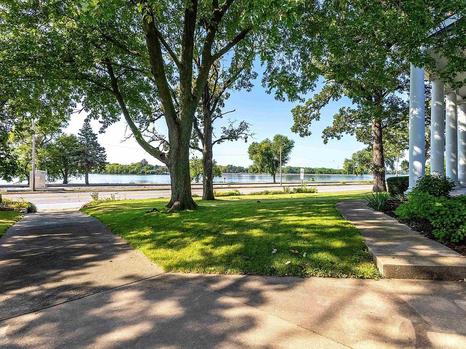 534 River Dr, Bettendorf, IA 52722 MLS QC4246093 Zillow