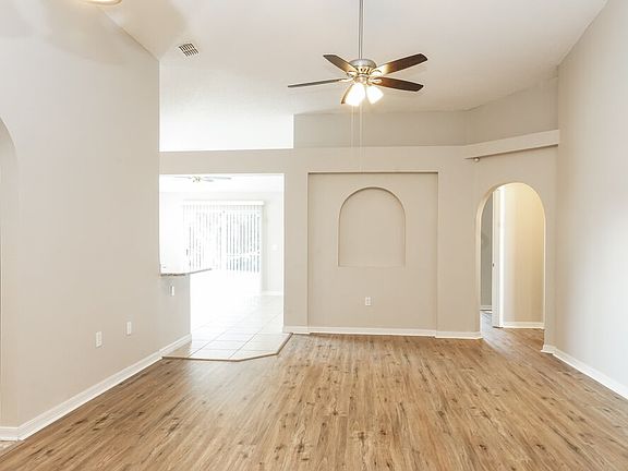 3rd image of 2955 Elbib Dr