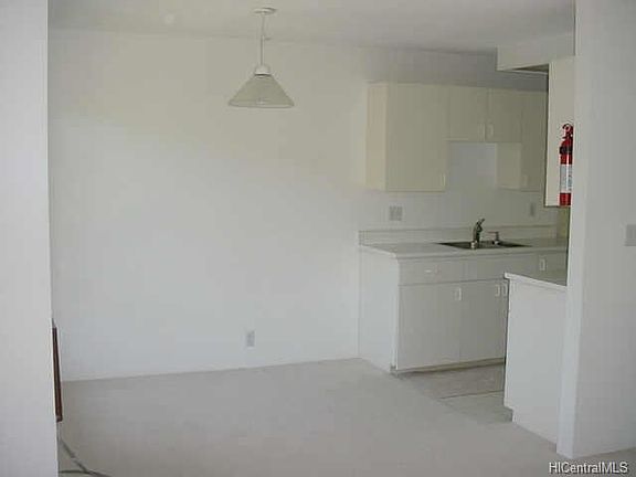 2nd image of 429 Mananai Pl #39R