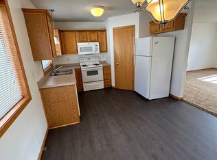 229 Tanager Path, Mankato, MN 56001